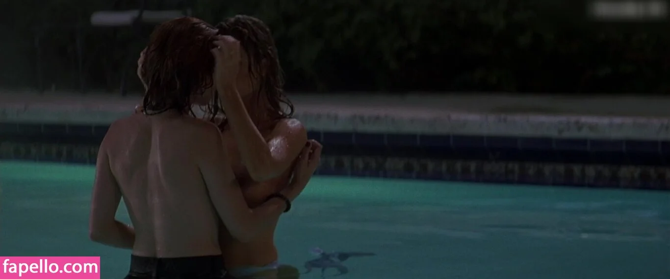 Neve Campbell Onlyfans Photo Gallery 