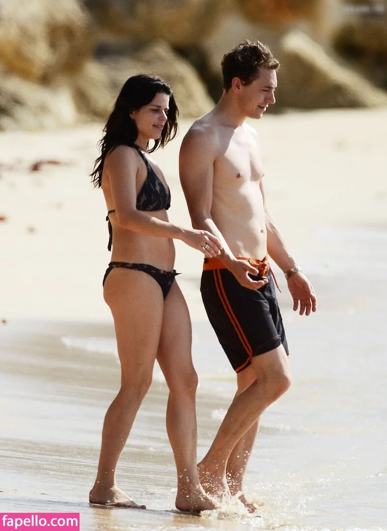 Neve Campbell Onlyfans Photo Gallery 