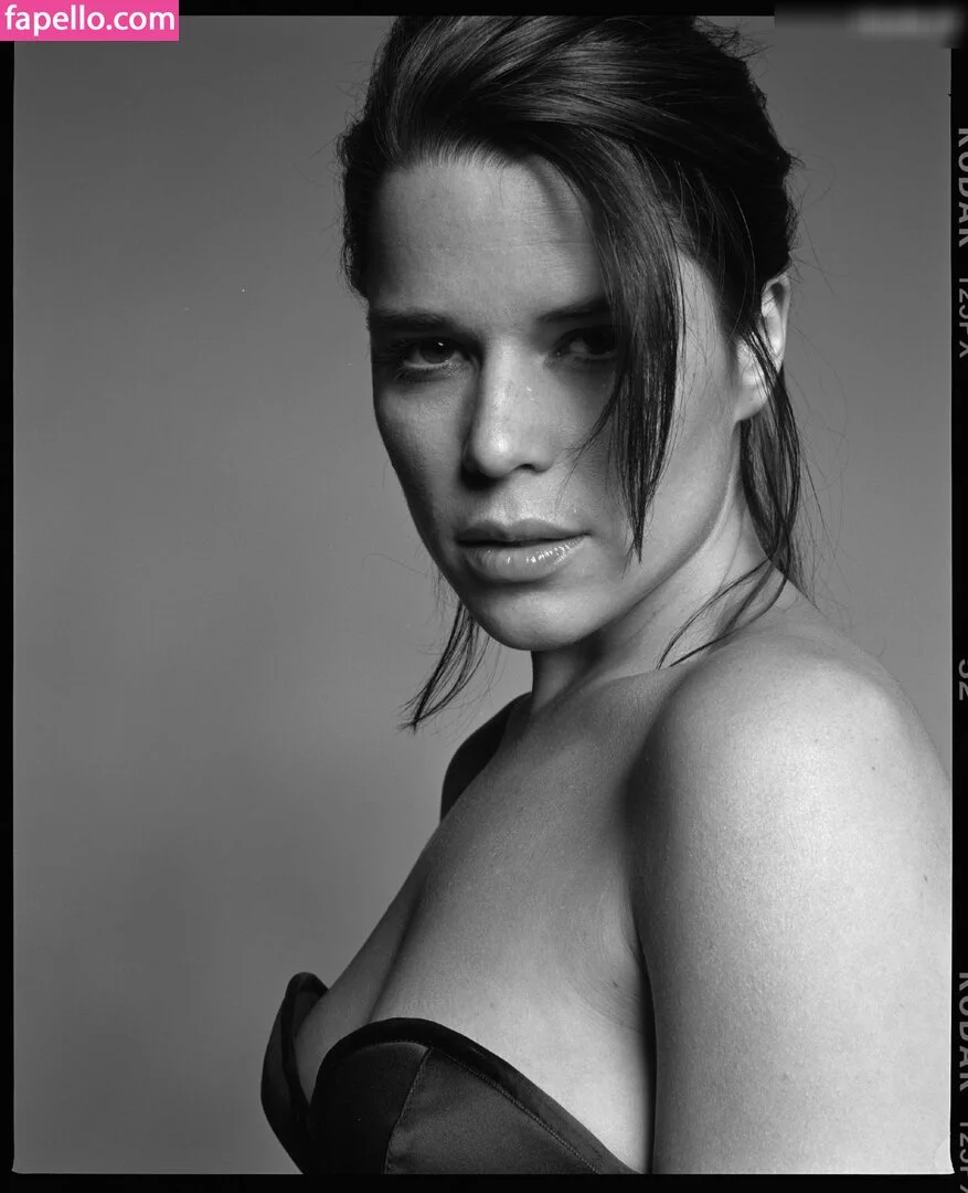 Neve Campbell Onlyfans Photo Gallery 