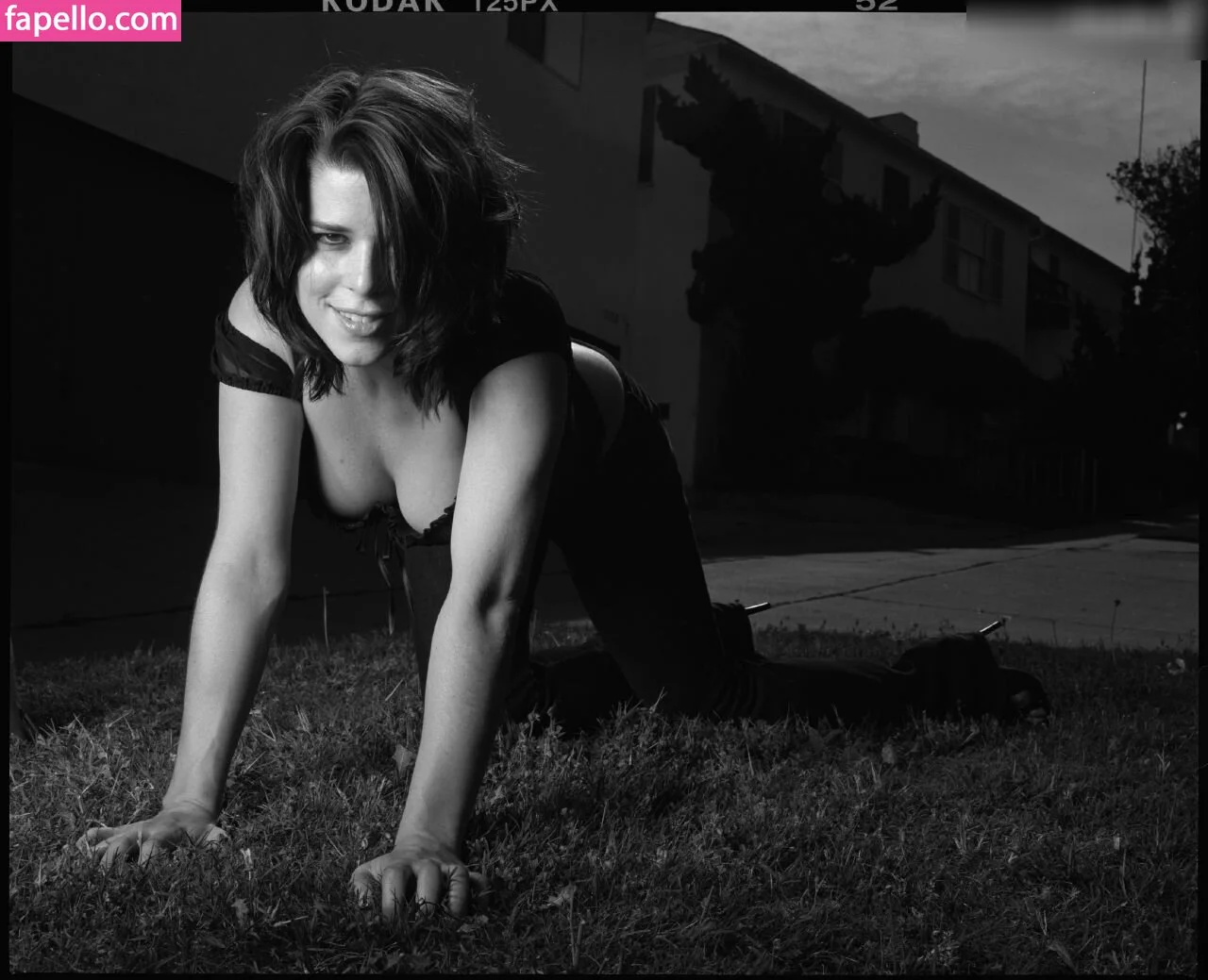 Neve Campbell Onlyfans Photo Gallery 