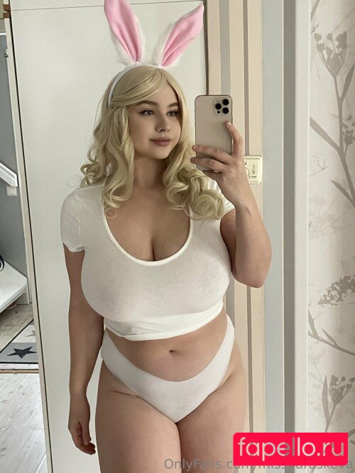 Miss Paraskeva Nude Onlyfans Photo 30