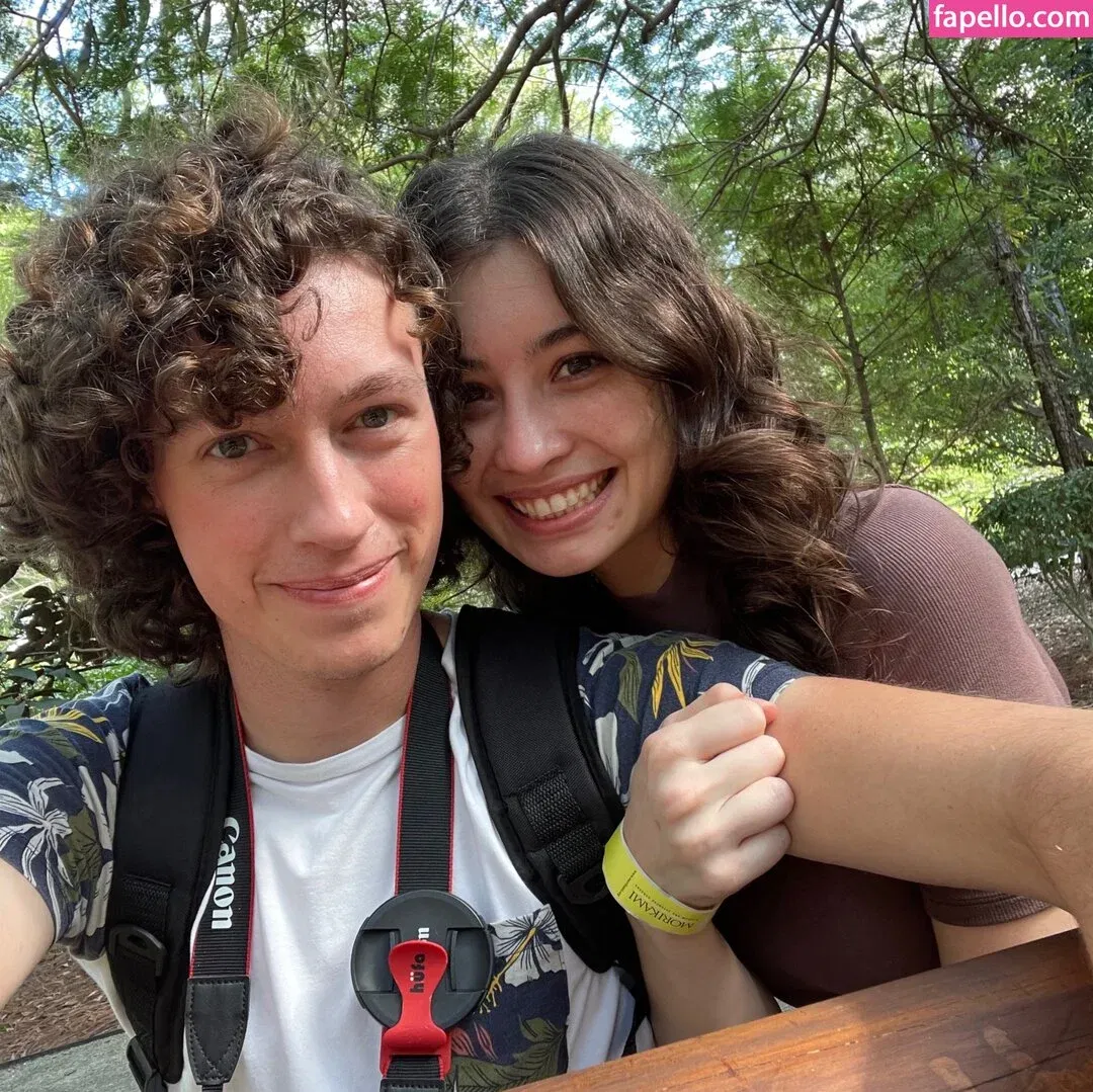 wetastherayne Onlyfans Photo Gallery 