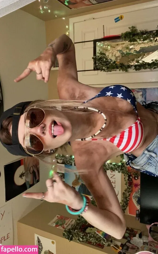 pipssqueakss Onlyfans Photo Gallery 