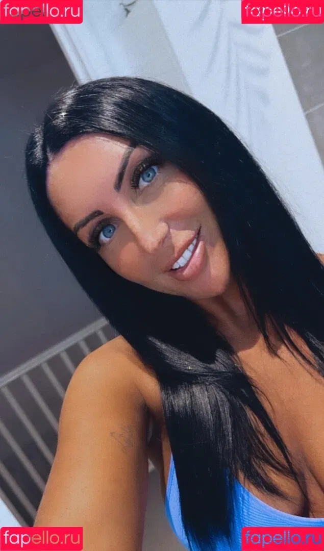Popping Candy Onlyfans Photo Gallery 