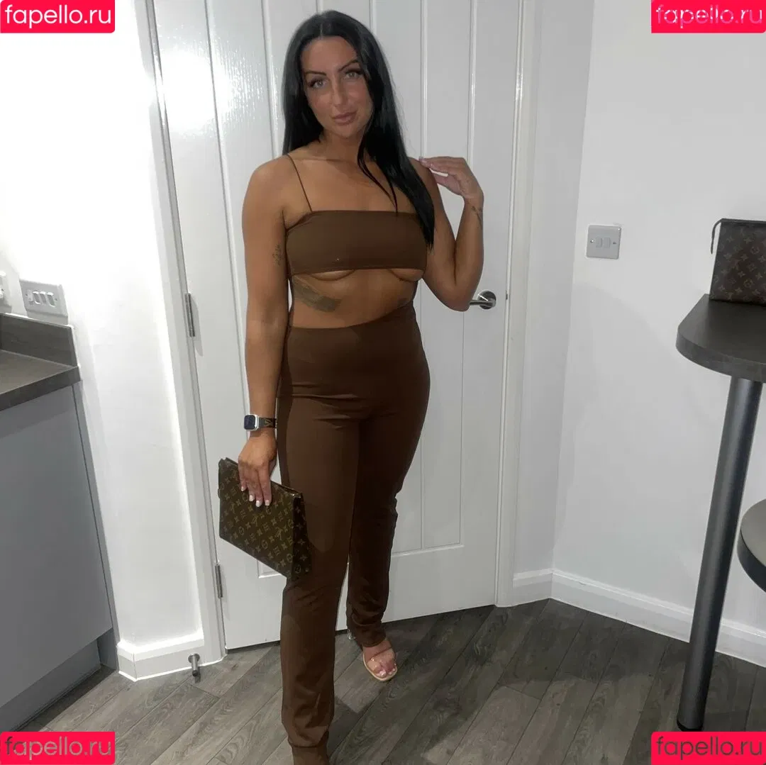 Popping Candy Onlyfans Photo Gallery 