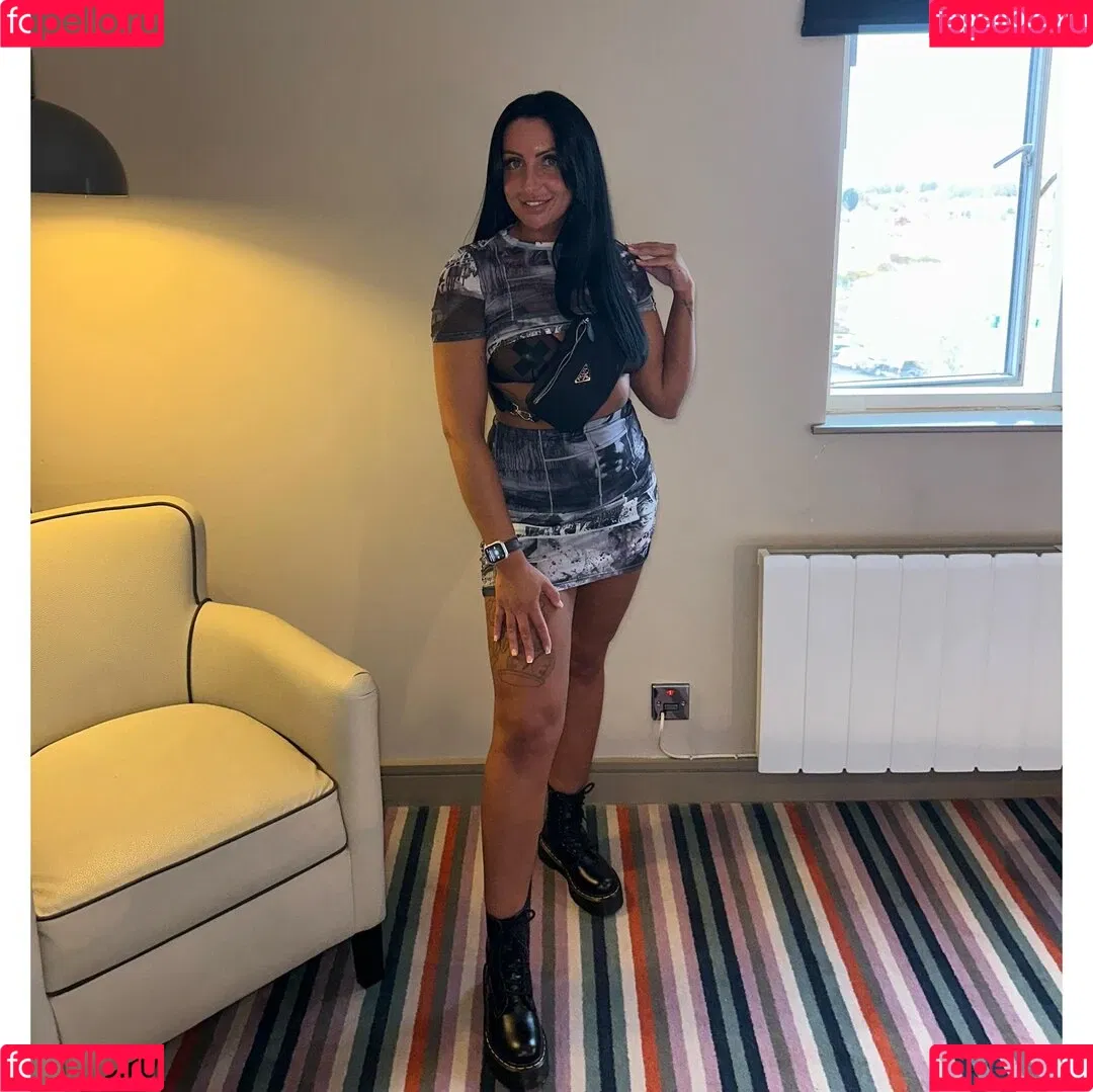 Popping Candy Onlyfans Photo Gallery 