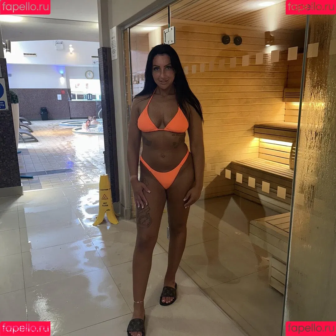 Popping Candy Onlyfans Photo Gallery 