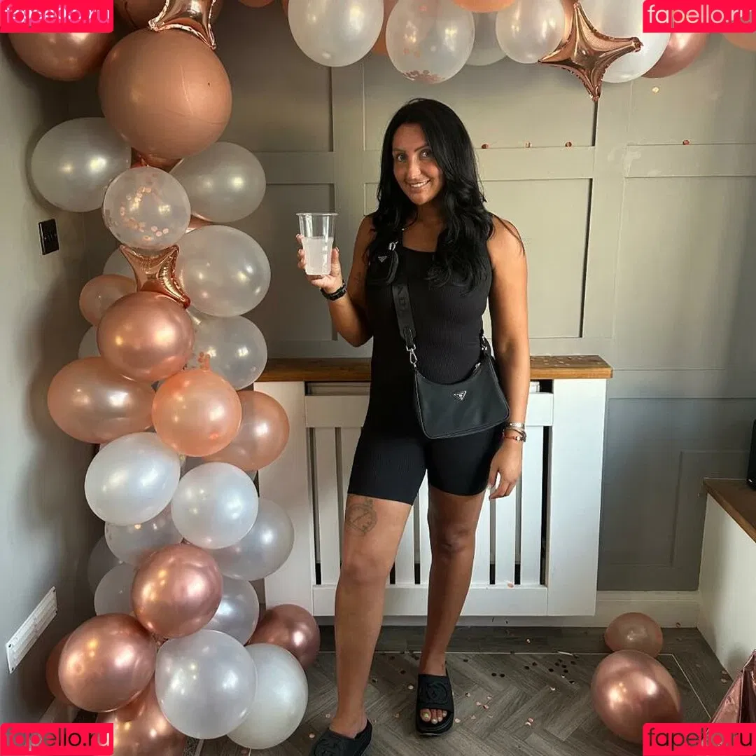 Popping Candy Onlyfans Photo Gallery 