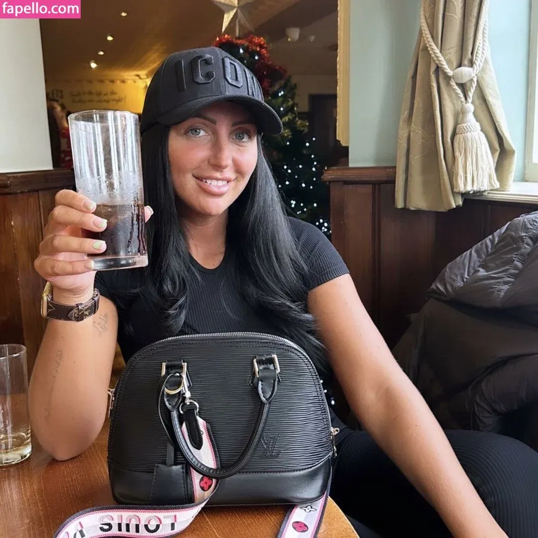 Popping Candy Onlyfans Photo Gallery 