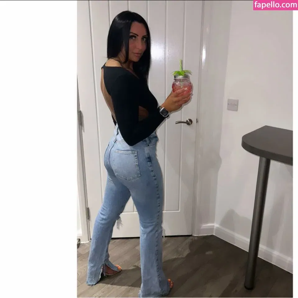 Popping Candy Onlyfans Photo Gallery 