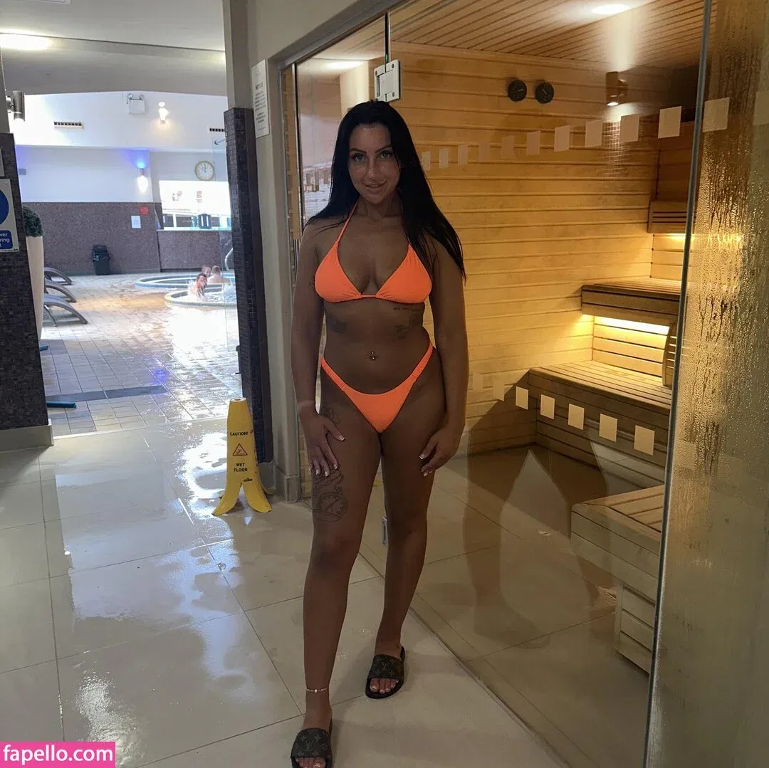 Popping Candy Onlyfans Photo Gallery 