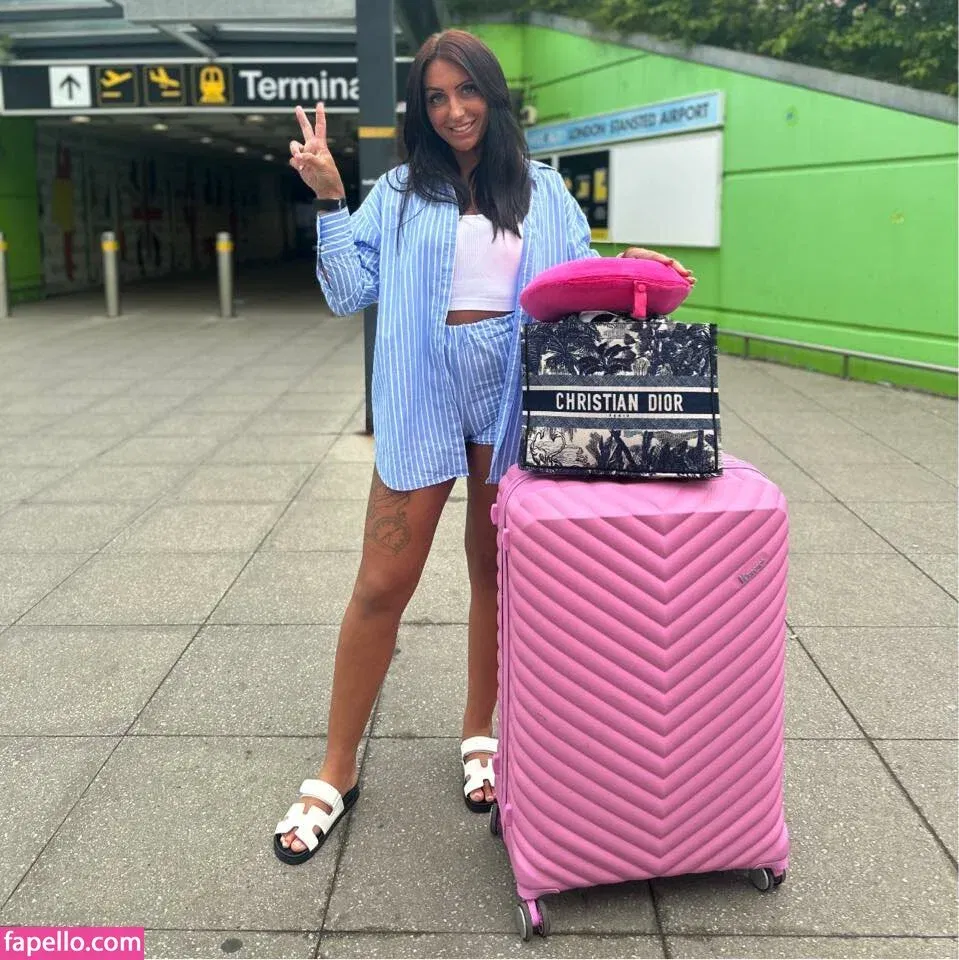 Popping Candy Onlyfans Photo Gallery 