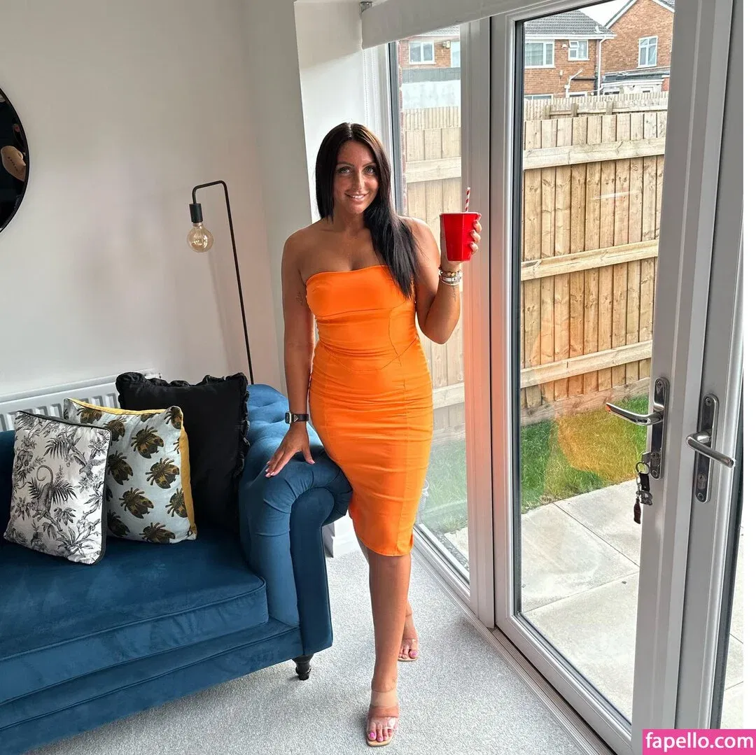 Popping Candy Onlyfans Photo Gallery 