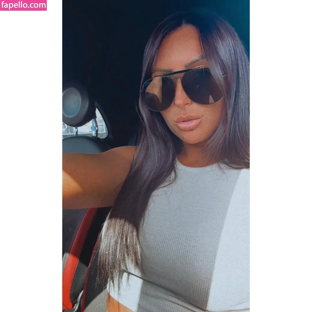 Popping Candy Onlyfans Photo Gallery 