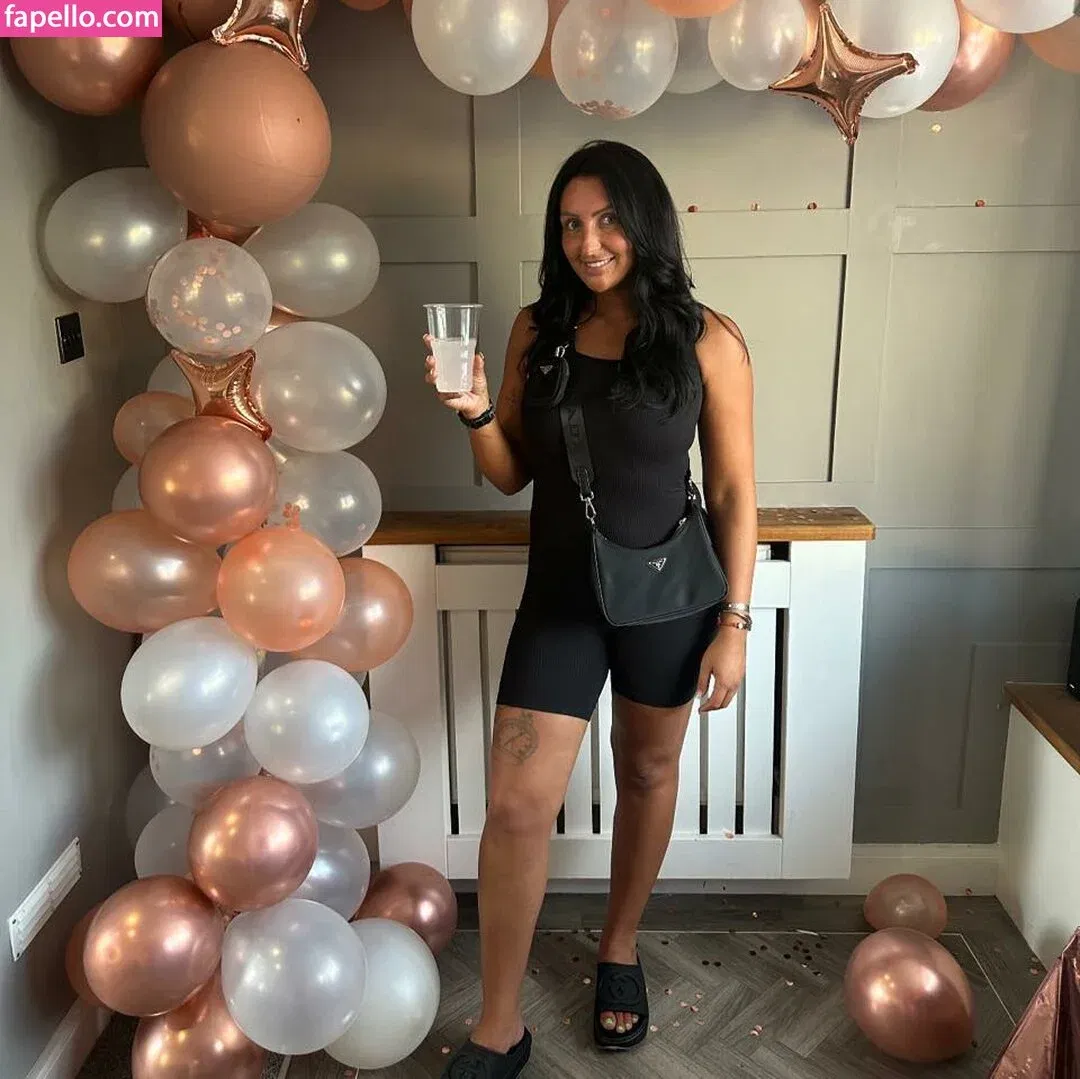 Popping Candy Onlyfans Photo Gallery 