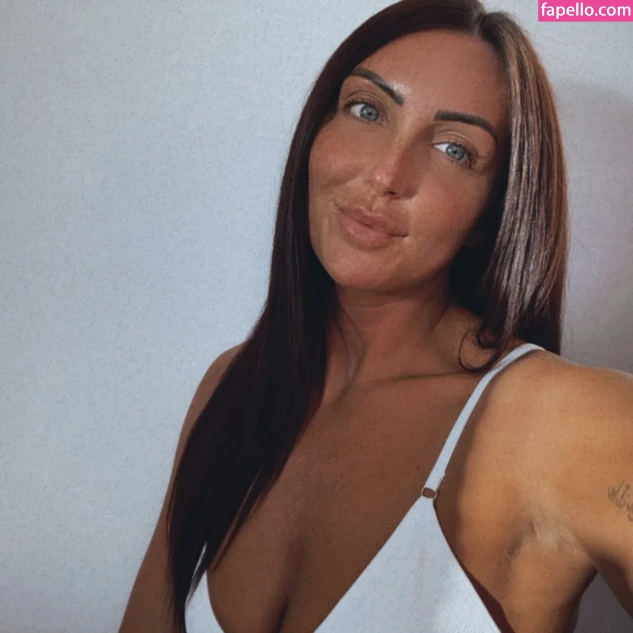 Popping Candy Onlyfans Photo Gallery 