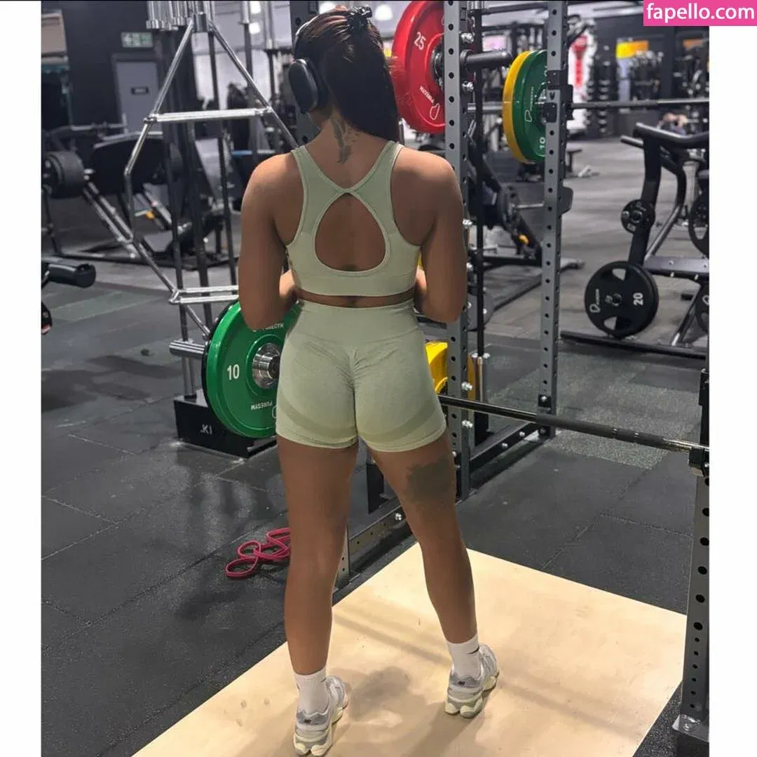 Popping Candy Onlyfans Photo Gallery 