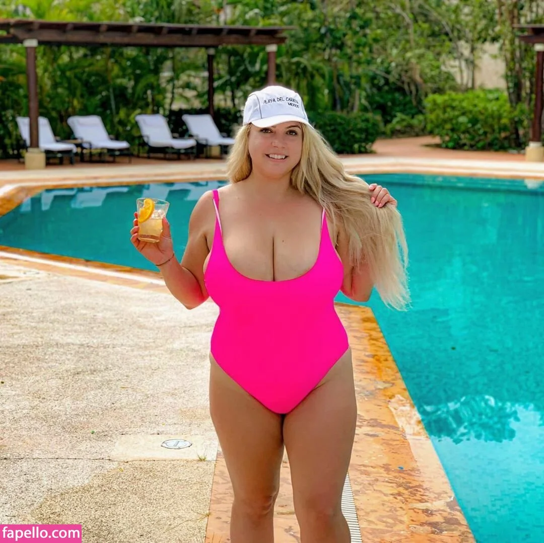 Traveling Hoppy Onlyfans Photo Gallery 