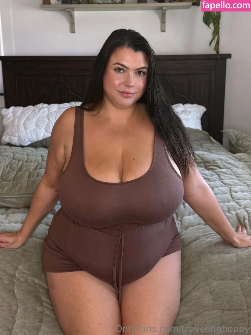 Traveling Hoppy Onlyfans Photo Gallery 