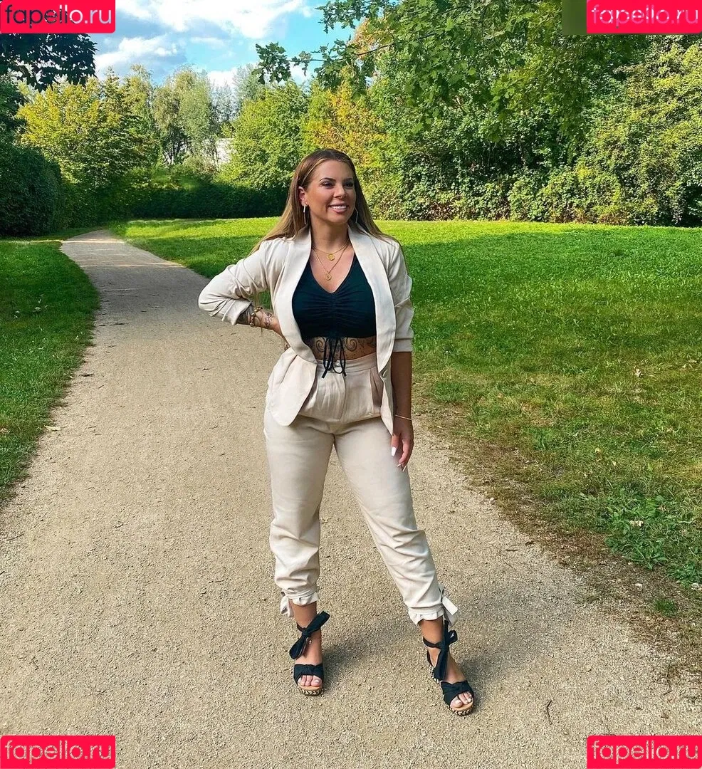 Jenny Frankhauser Onlyfans Photo Gallery 