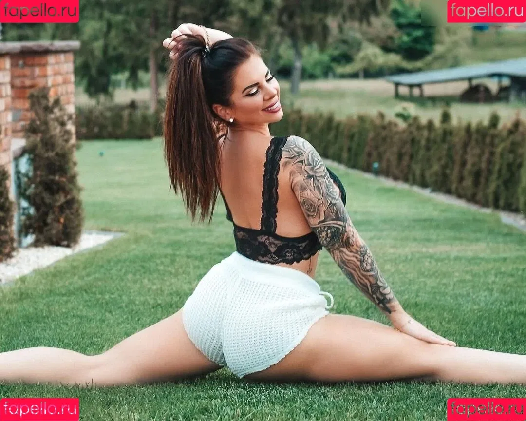 Jenny Frankhauser Onlyfans Photo Gallery 