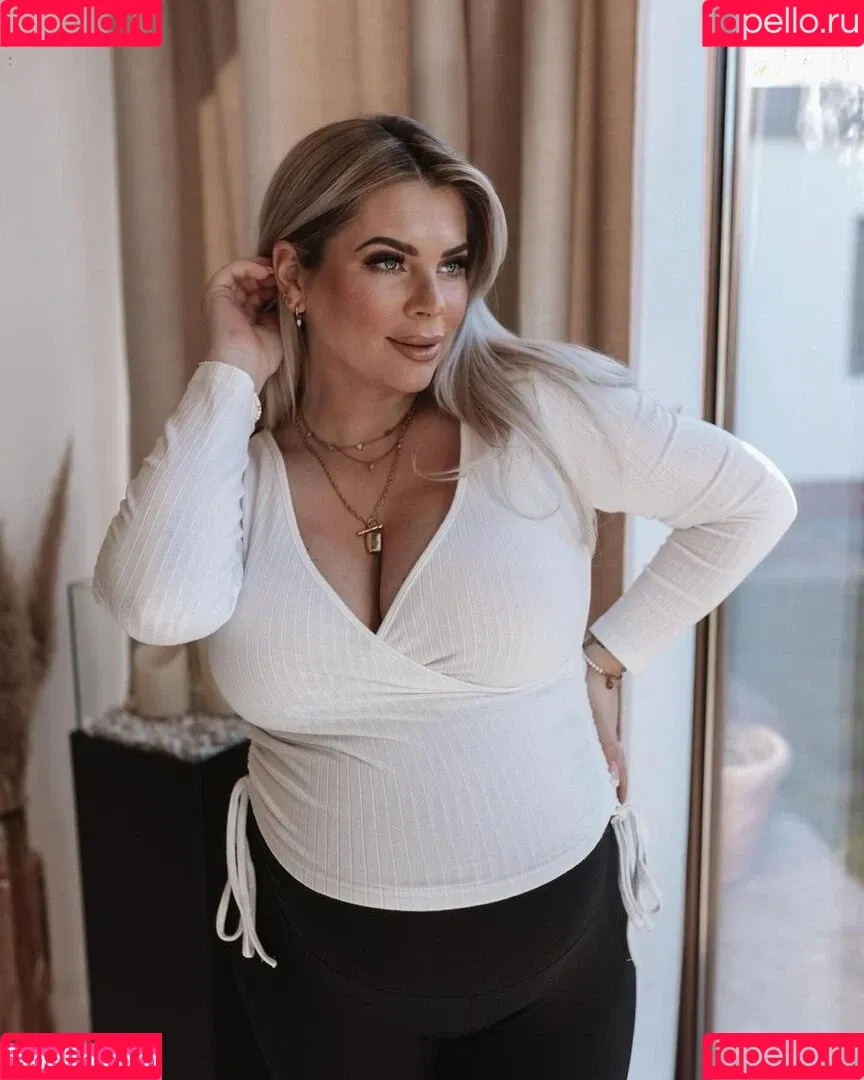 Jenny Frankhauser Onlyfans Photo Gallery 