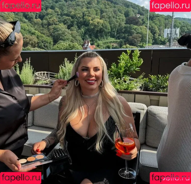 Jenny Frankhauser Onlyfans Photo Gallery 