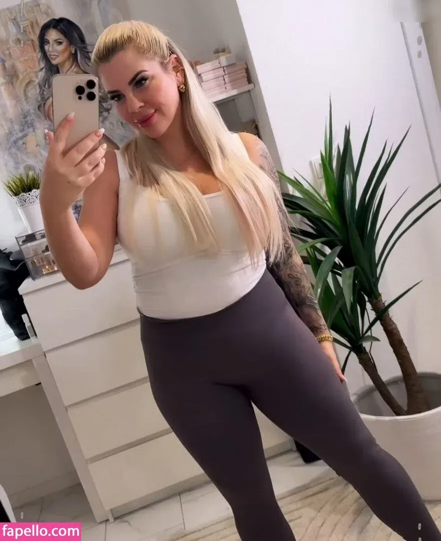 Jenny Frankhauser Onlyfans Photo Gallery 