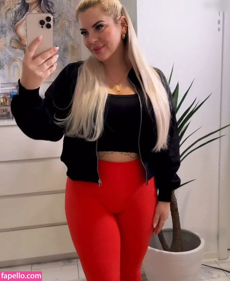 Jenny Frankhauser Onlyfans Photo Gallery 