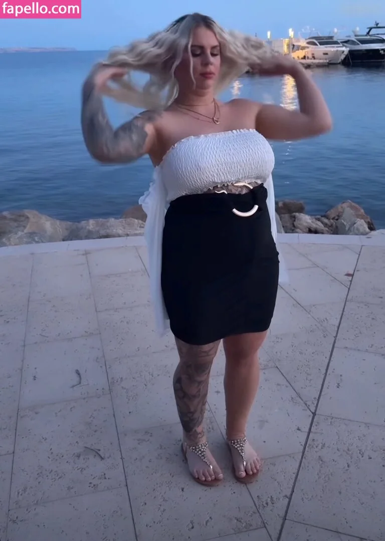 Jenny Frankhauser Onlyfans Photo Gallery 