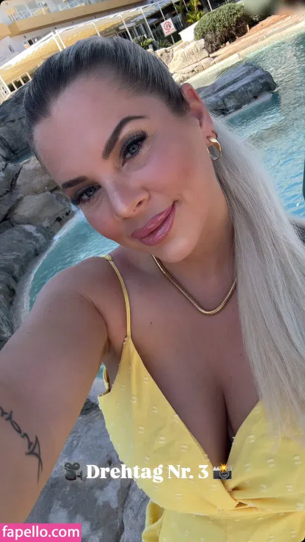 Jenny Frankhauser Onlyfans Photo Gallery 
