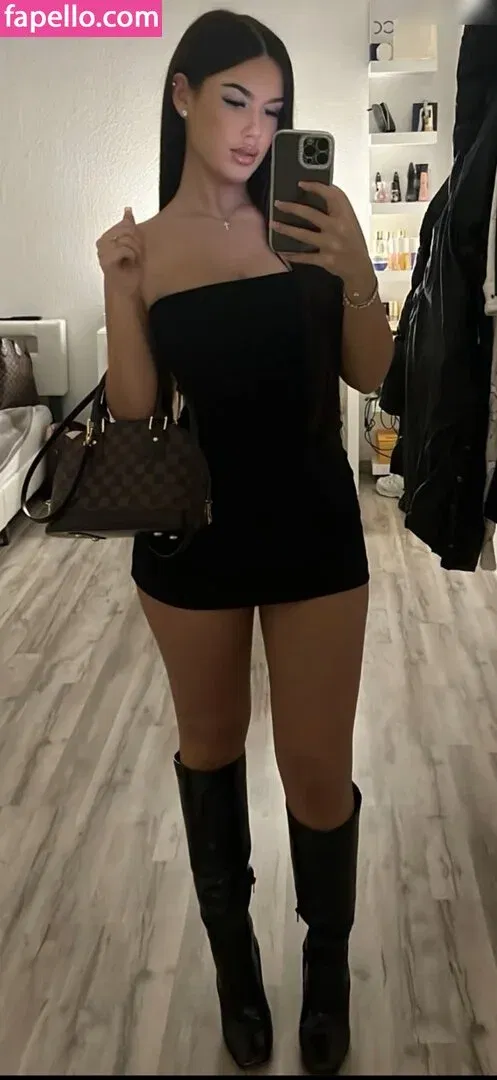 mariaruizzb Onlyfans Photo Gallery 