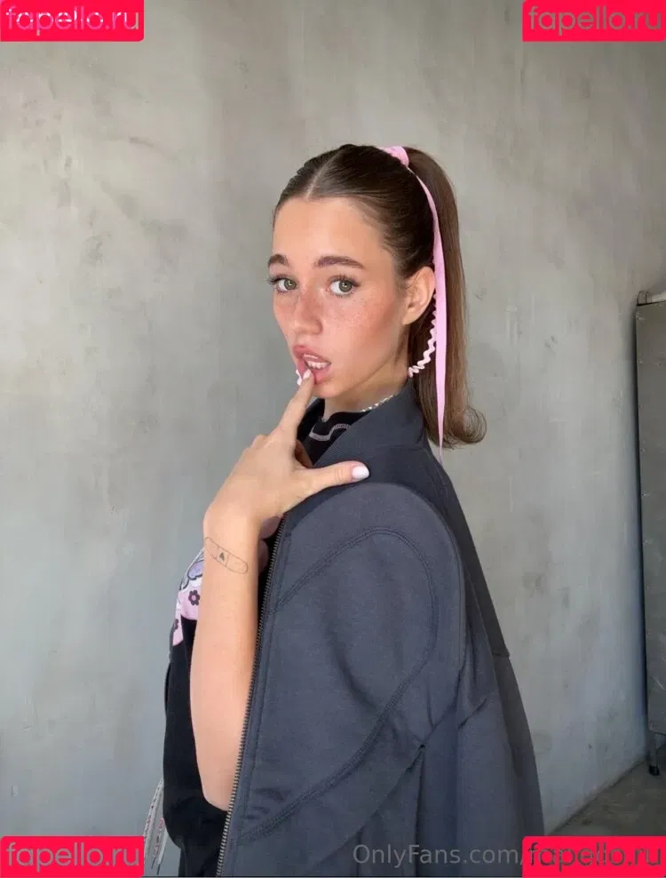 Ann Mlyg0n Onlyfans Photo Gallery 