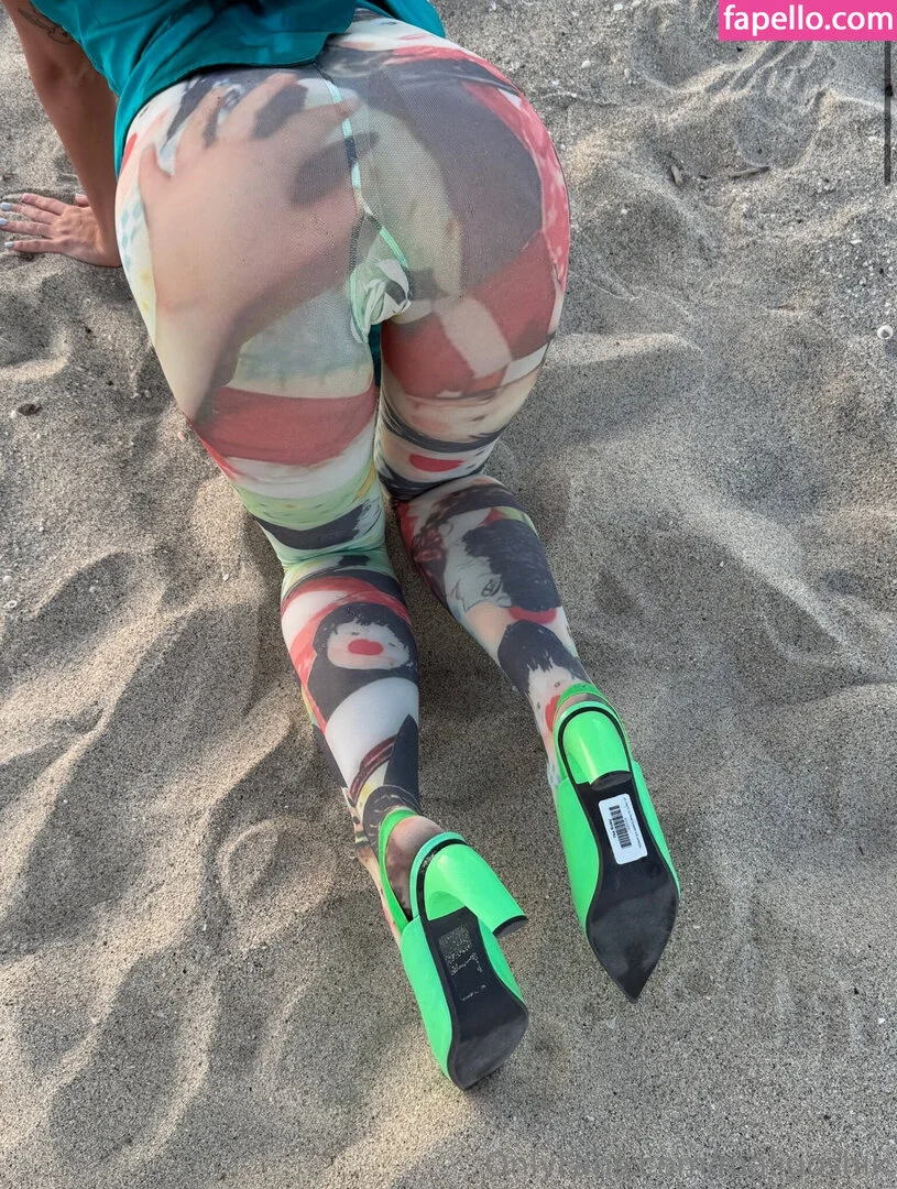 Ann Mlyg0n Onlyfans Photo Gallery 