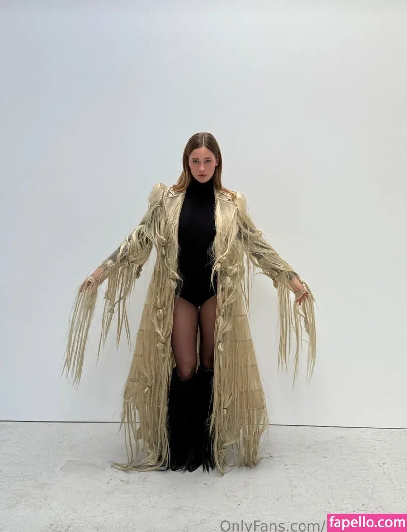 Ann Mlyg0n Onlyfans Photo Gallery 