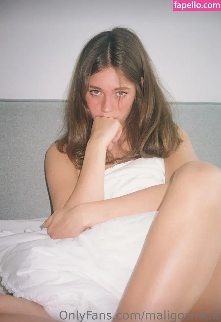 Ann Mlyg0n Onlyfans Photo Gallery 