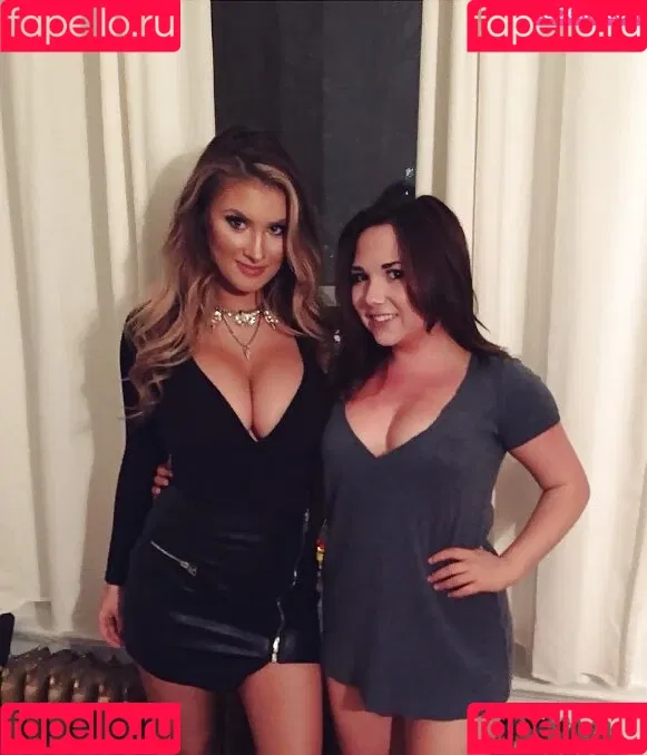Nina Jane Onlyfans Photo Gallery 