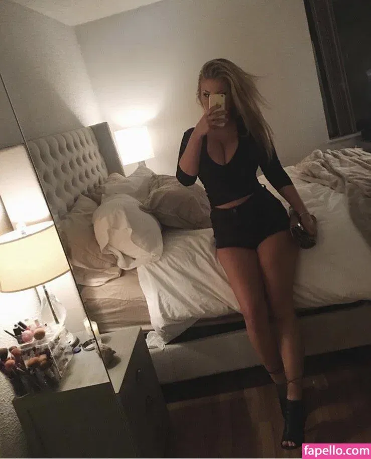 Nina Jane Onlyfans Photo Gallery 