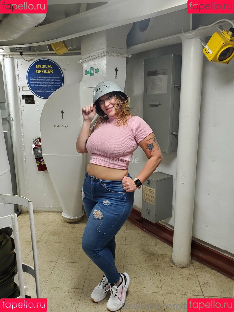 Broncocutie Onlyfans Photo Gallery 