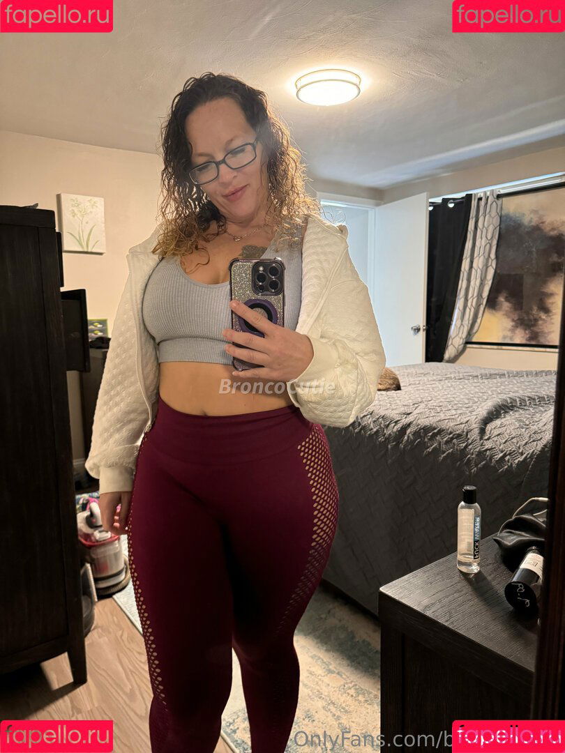 Broncocutie Onlyfans Photo Gallery 