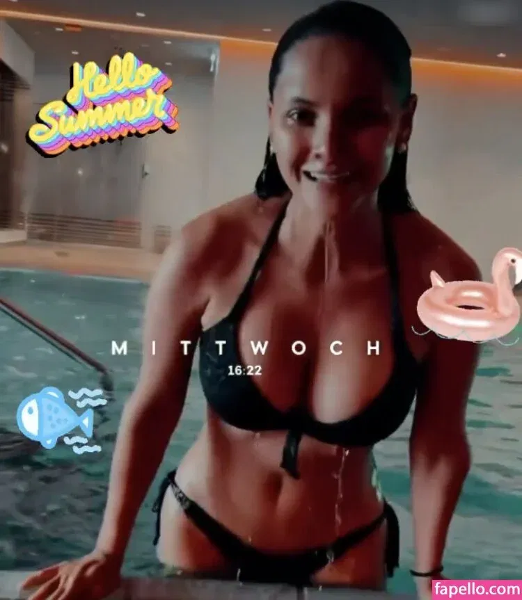 Kattia Vides Onlyfans Photo Gallery 