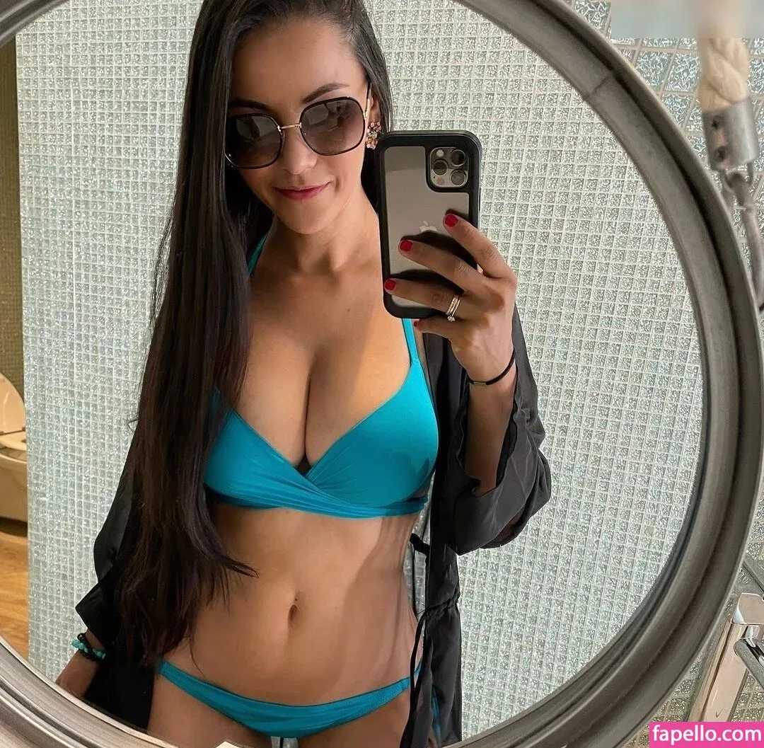 Kattia Vides Onlyfans Photo Gallery 