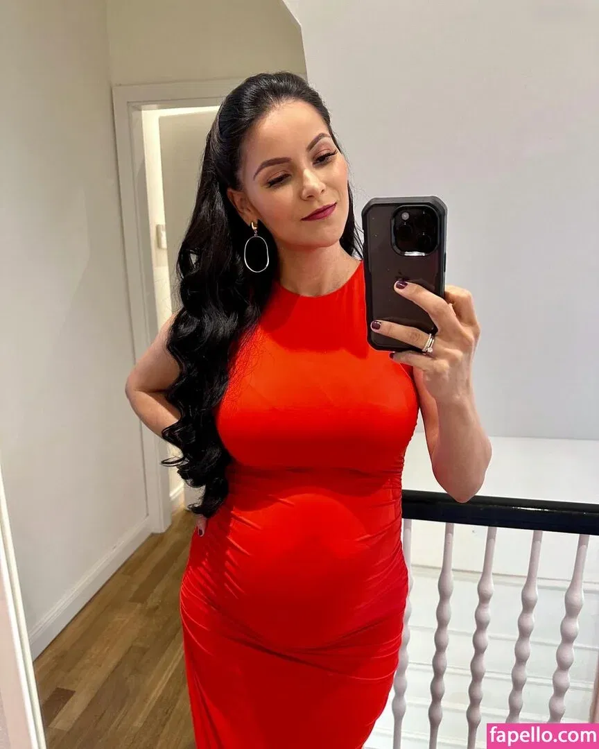 Kattia Vides Onlyfans Photo Gallery 