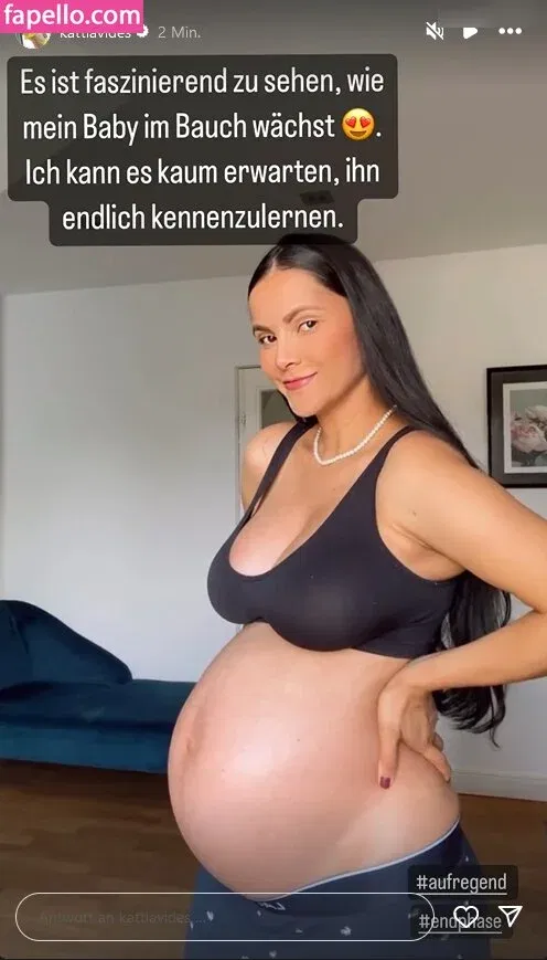 Kattia Vides Onlyfans Photo Gallery 