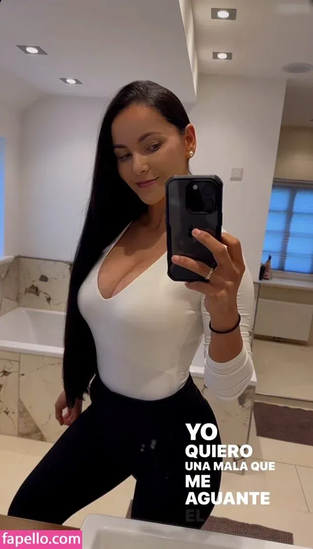Kattia Vides Onlyfans Photo Gallery 