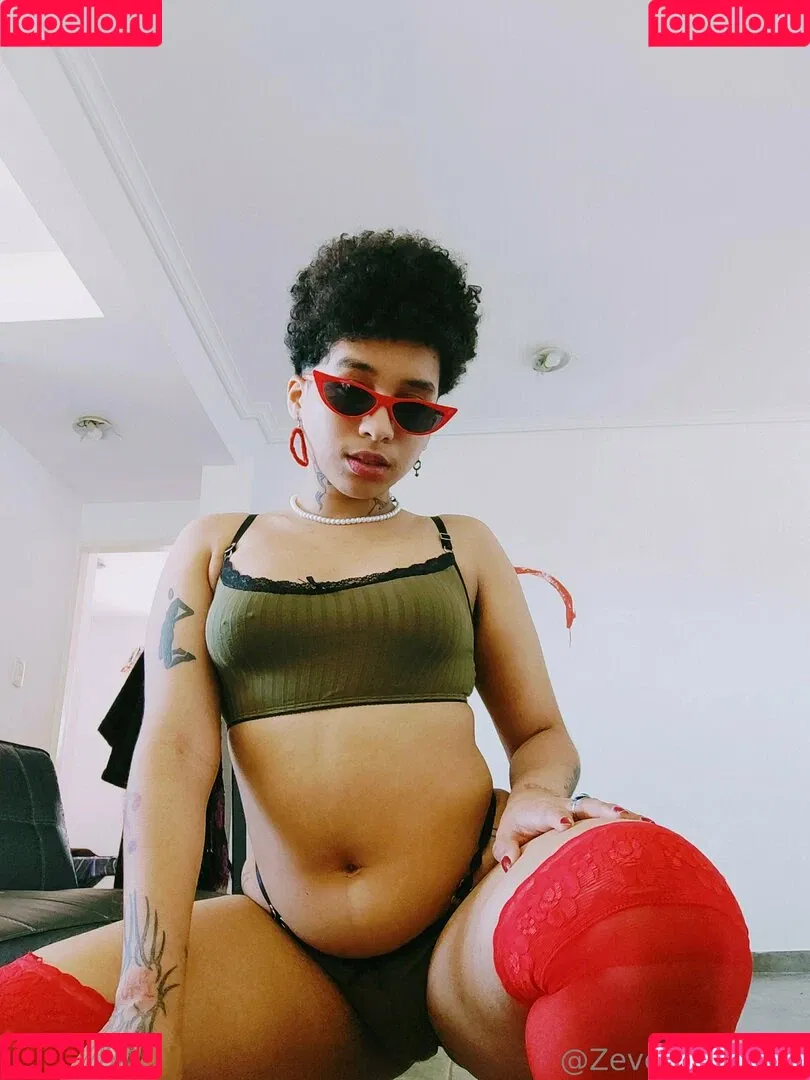 zeventhsunzet Onlyfans Photo Gallery 