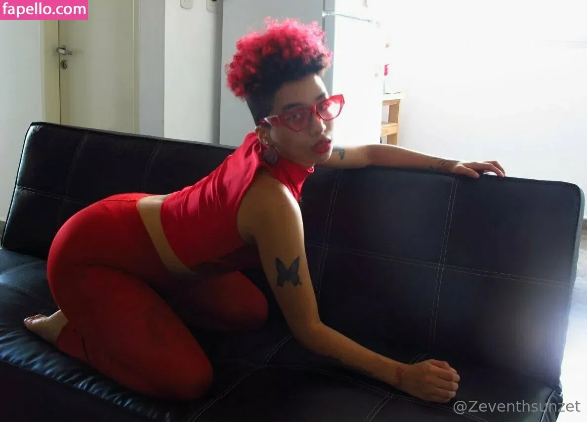 zeventhsunzet Onlyfans Photo Gallery 