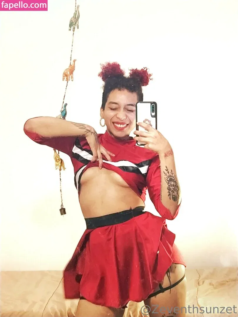 zeventhsunzet Onlyfans Photo Gallery 