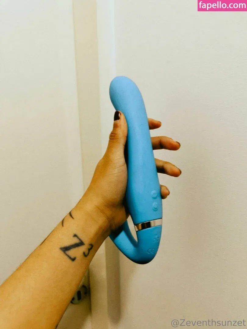 zeventhsunzet Onlyfans Photo Gallery 