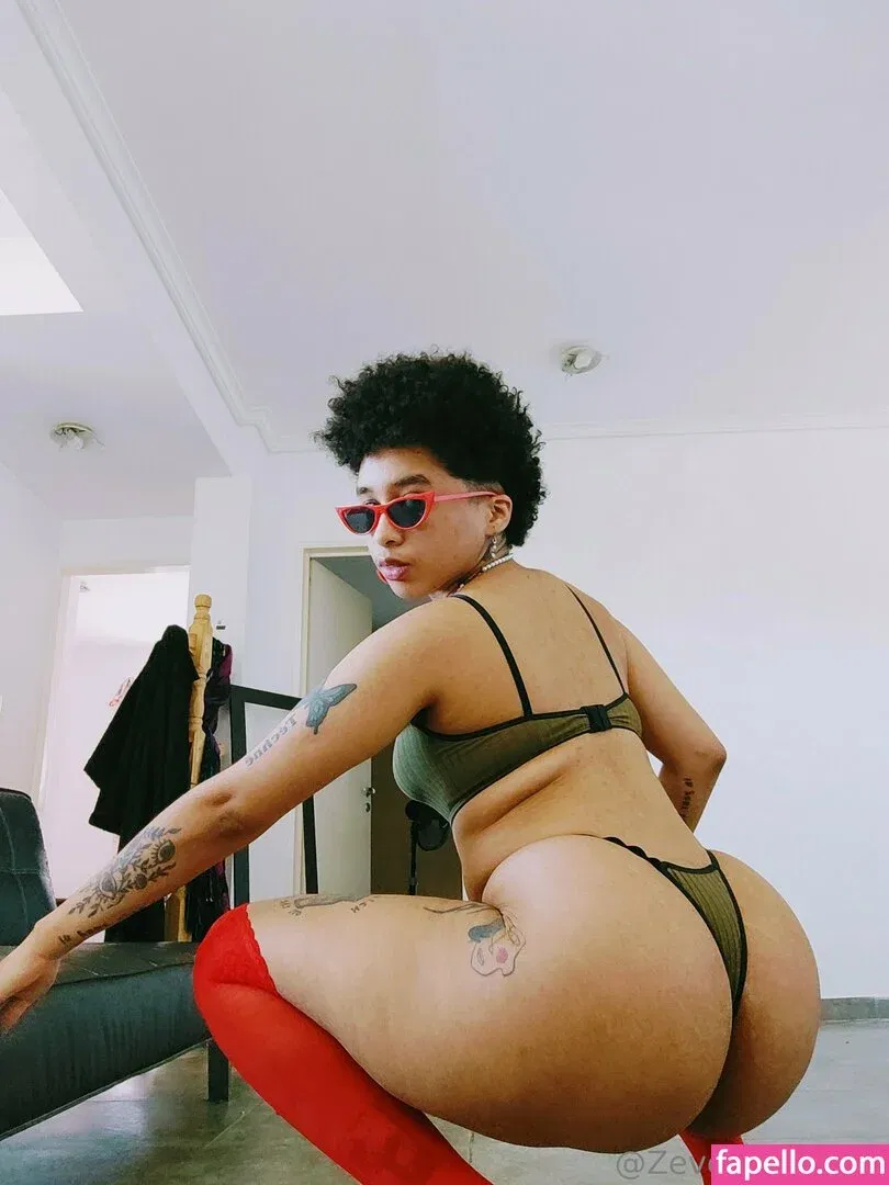 zeventhsunzet Onlyfans Photo Gallery 